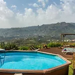 La Caldera Country house *
